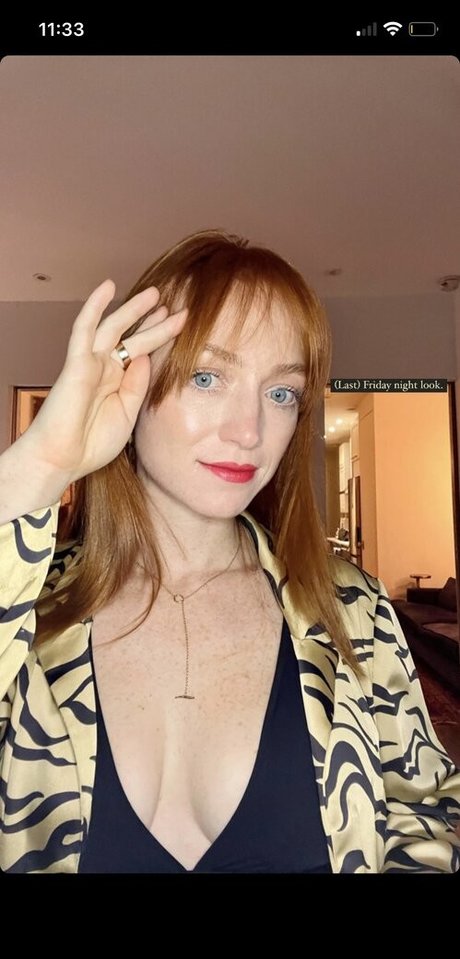 Sophie Anna Everhard OnlyFans Striptease