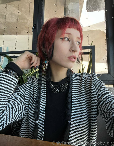 asiatische haarige onlyfans schön nackt Bild