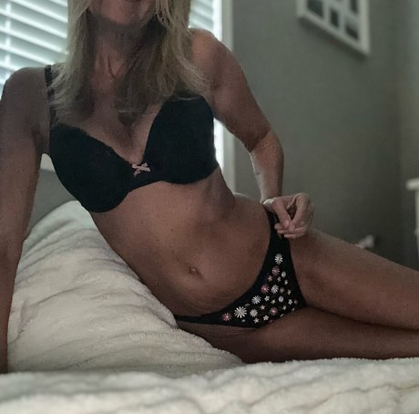 Jenniferssecrets Porn OnlyFans Leaks