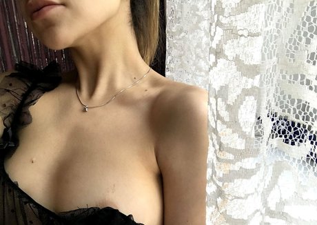 mhpeach Strip OnlyFans