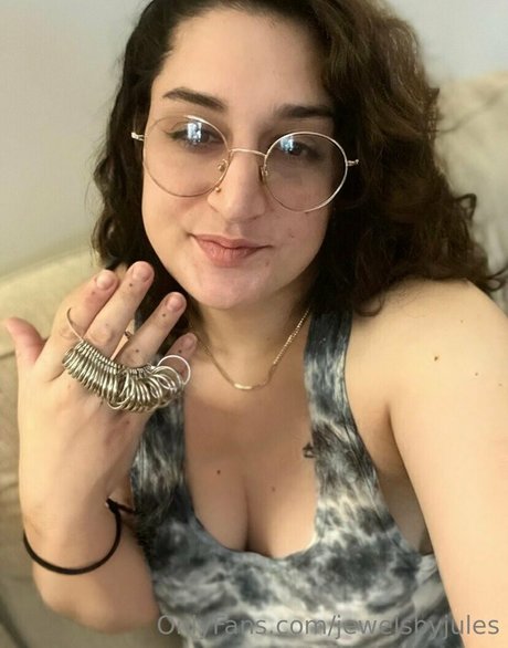 jewelsbyjules OnlyFans-Leaks