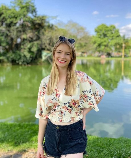 Maria Eduarda Kanarski Heiße OnlyFans Inhalte