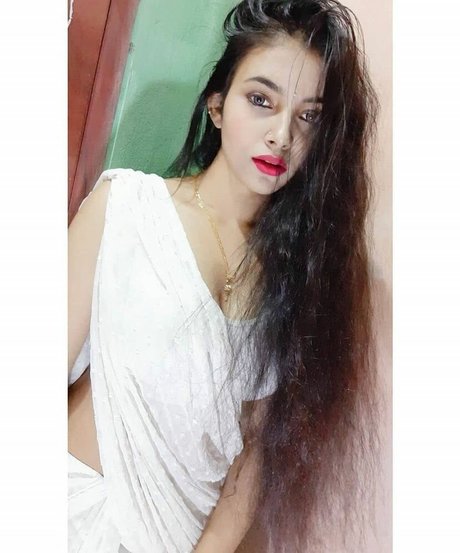 Aarohi Verma Nackt OnlyFans