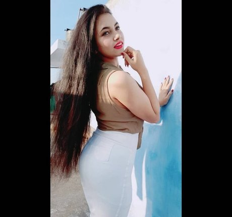 Aarohi Verma OnlyFans kostenlos