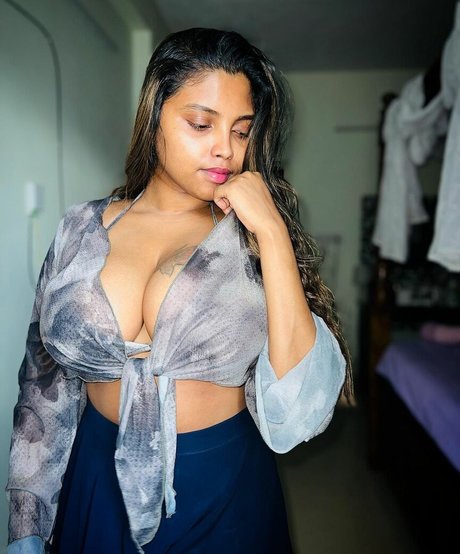 Elakkiya Rajendran OnlyFans-Archiv