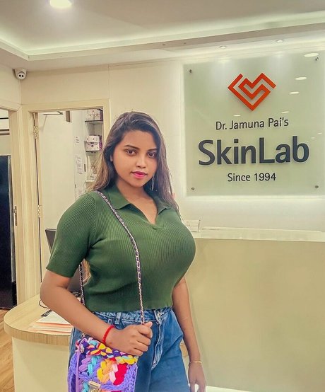 Elakkiya Rajendran OnlyFans Inhalte