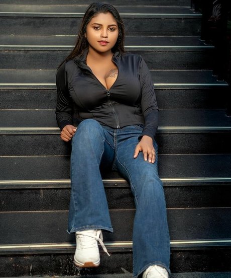 Elakkiya Rajendran Nacktbilder von OnlyFans