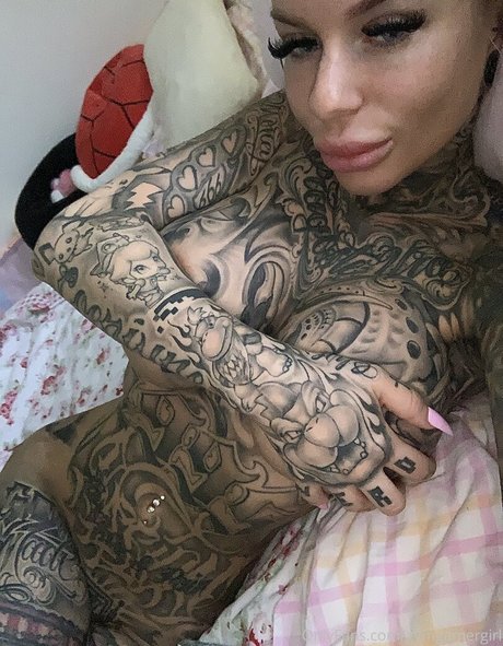 Gymgamergirl OnlyFans Striptease