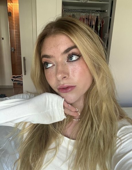 rileymaetwo OnlyFans Bilder