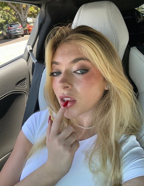 rileymaetwo Nackt OnlyFans