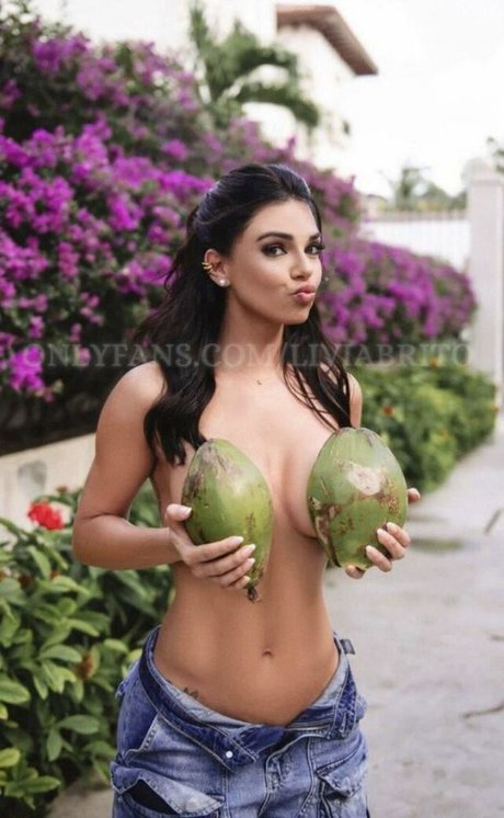 Livia Brito Nacktbilder von OnlyFans geleakt