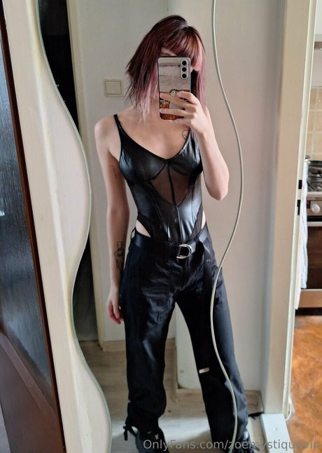 zoemystiqueee OnlyFans Nacktbilder geleakt