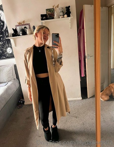 lilydawson01 Nackt auf OnlyFans Leak