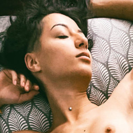 dora cherry22 Nacktpornos auf OnlyFans