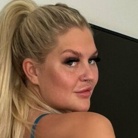 Shannon Henderson Nackt OnlyFans