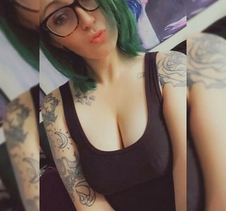 Curious Creature Nacktbilder OnlyFans