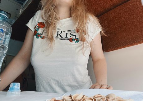 Selfika OnlyFans explizite Inhalte