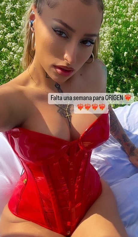 larataylorbb OnlyFans Sextape