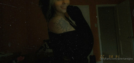 asteriareigns Nacktpornos auf OnlyFans