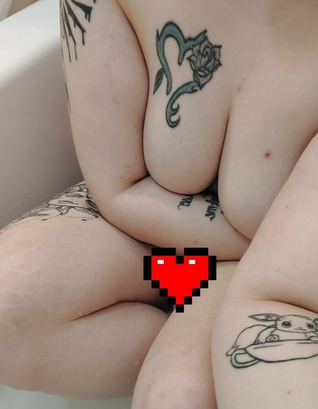 eeeveeekitten Brüste OnlyFans