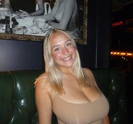 Hollyyoupa Nacktbilder von OnlyFans