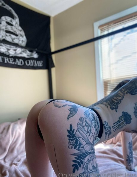 spider legs Nackt OnlyFans