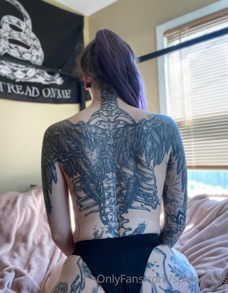 spider legs Nacktpornos auf OnlyFans