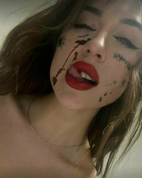 lanaginger vip Auf OnlyFans