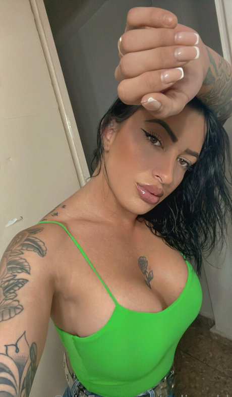 neliagold Nacktbilder von OnlyFans