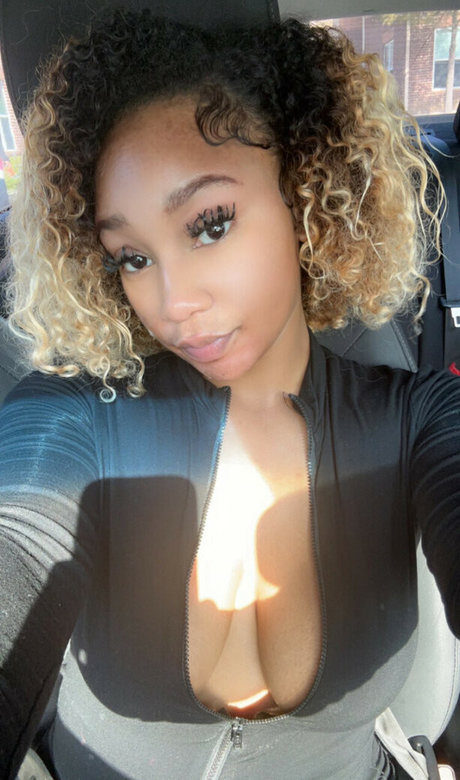 Heloveslo OnlyFans OnlyFans