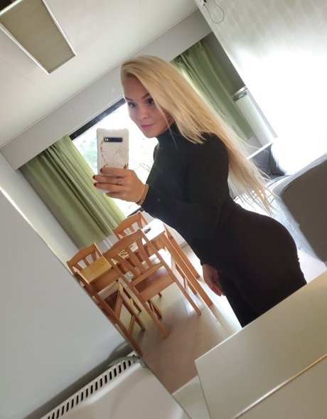 Emilia Linden Nacktbilder OnlyFans Leak