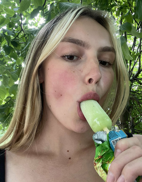 Naomi Reyners Nacktbilder von OnlyFans geleakt