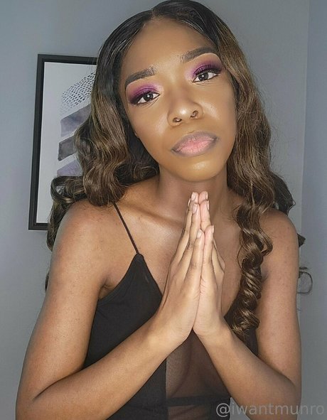 munromoans OnlyFans Fotos