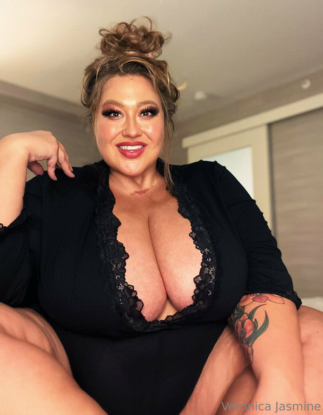 veronicajasmine OnlyFans geleakter Pornografie