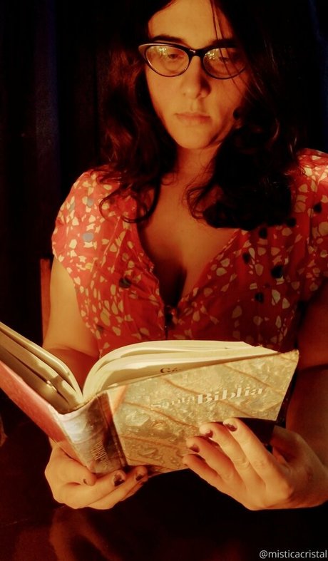 misticacristal OnlyFans-Bilder