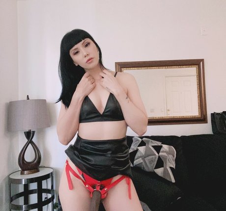 VeronikaBlak OnlyFans schlank