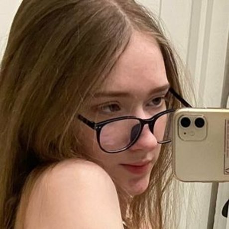 Mysat Nacktbilder von OnlyFans geleakt