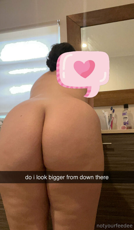 notyourfeedee OnlyFans Brüste Bild