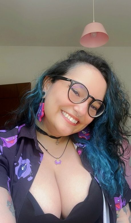 Belkitsune OnlyFans nackte Brüste