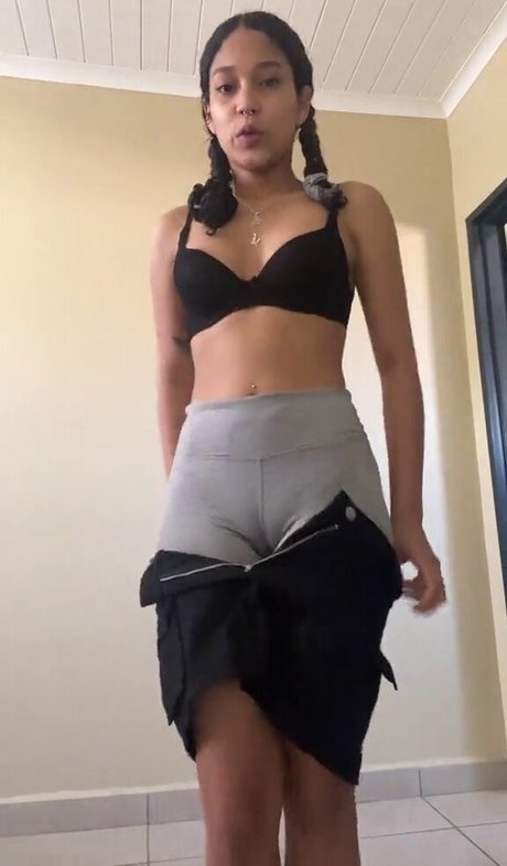 Momofebs Nacktbilder von OnlyFans geleakt