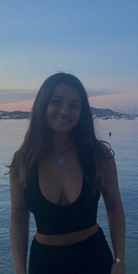 Fabiola George Nackt auf OnlyFans