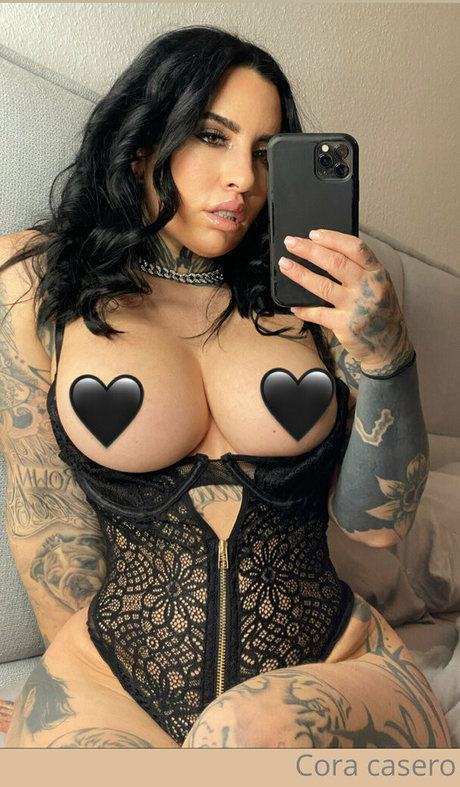 cora zone OnlyFans Nacktbilder