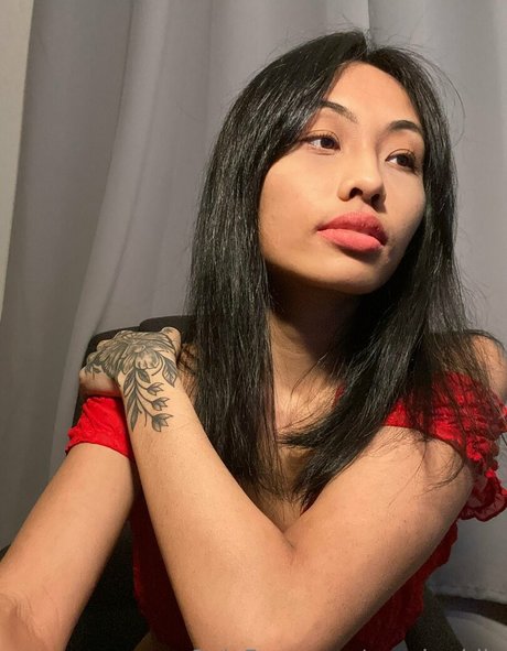 eva baddie OnlyFans Model Bilder