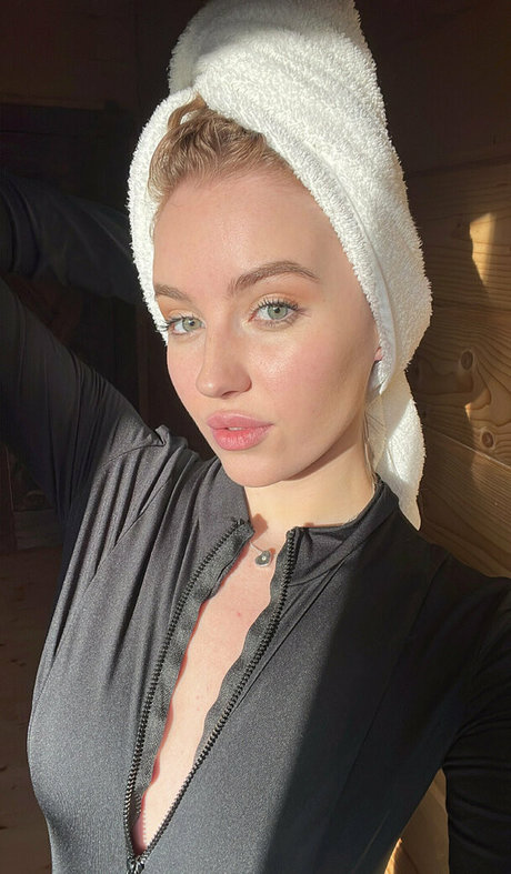 ashley boob OnlyFans Nacktfotos