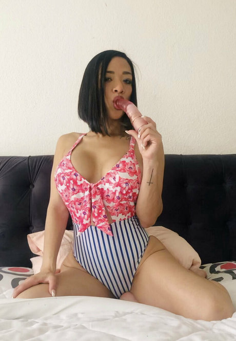 hellenam1lf OnlyFans