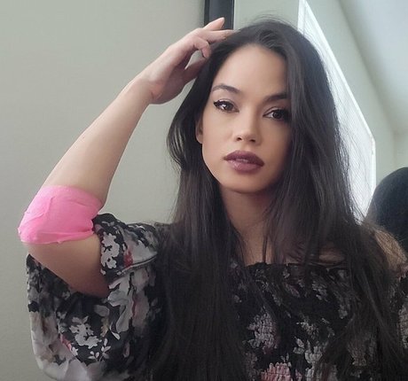 Angelina Moon OnlyFans Lesbisch