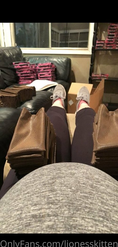 lionesskitten Nacktpornos auf OnlyFans