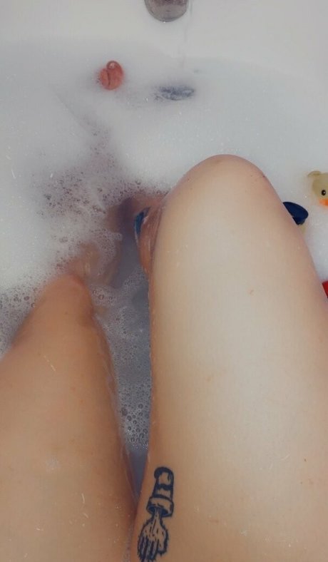 sxtstonerb1tch OnlyFans Beiträge