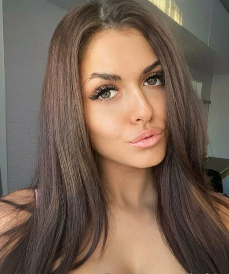 aliia fairy OnlyFans Nacktbilder