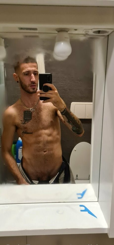 acoilduro OnlyFans Striptease